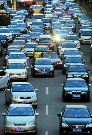 新车打孔？4S店把改装车展车事故车当新车卖