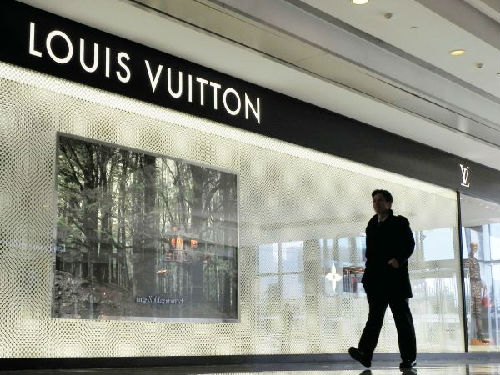 全球奢侈品牌在华遇挑战 西媒:适应中国"新常态"