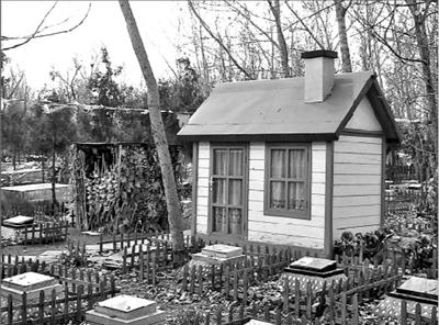 京城宠物墓园激增 豪华墓穴超万元