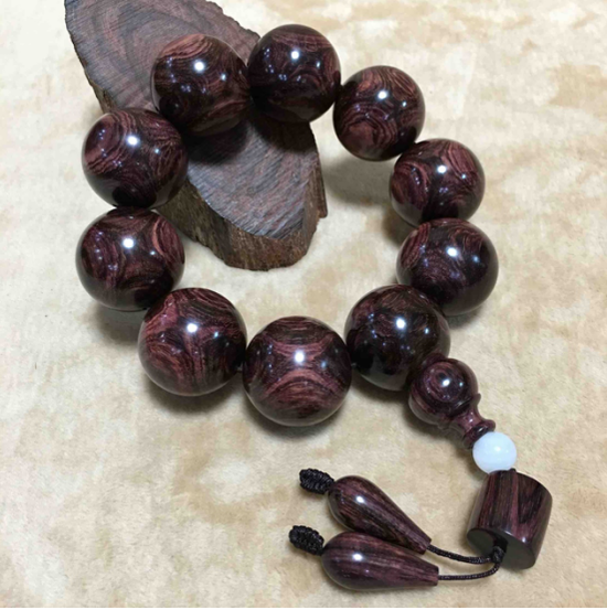 (真格海黄:海南黄花梨手串欣赏)