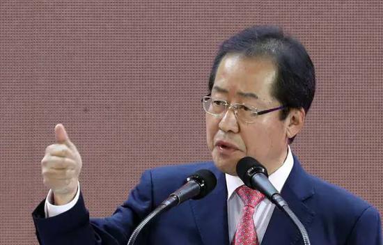 朴槿惠被批捕并关押已经一整天 她经历了什么
