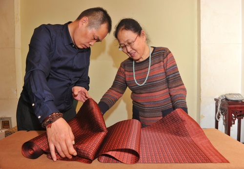 “大国工匠”王亚蓉：她复织了从东周到清代的中国