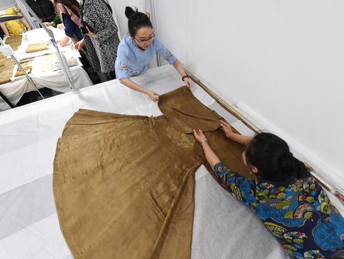 “大国工匠”王亚蓉：她复织了从东周到清代的中国