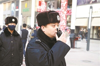 报警不到20分钟扒手落网 王府井半个月扒窃零发案