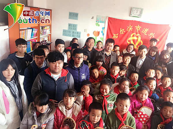 优秀青年志愿者洪润浩：用感恩播撒爱的种子