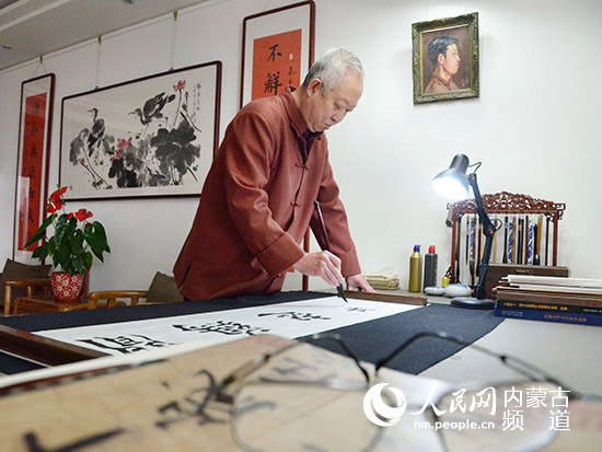 挥撒翰墨 尽书草原