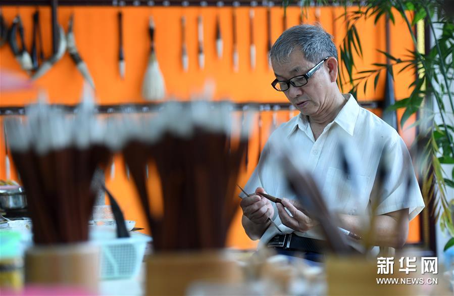 一支毛笔传承的百年工匠精神