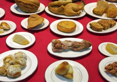 河南现天价&ldquo;玉石宴&rdquo; 50余道&ldquo;菜&rdquo;价值百万