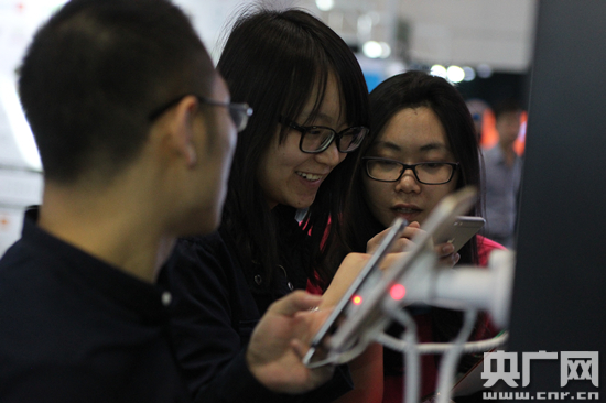 GMIC北京2017开幕：霍金李开复等名家云集