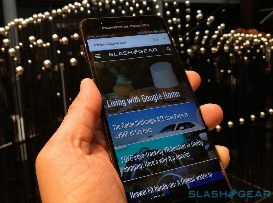 华为手机傲居中国第一 世界第三：力压蓝绿