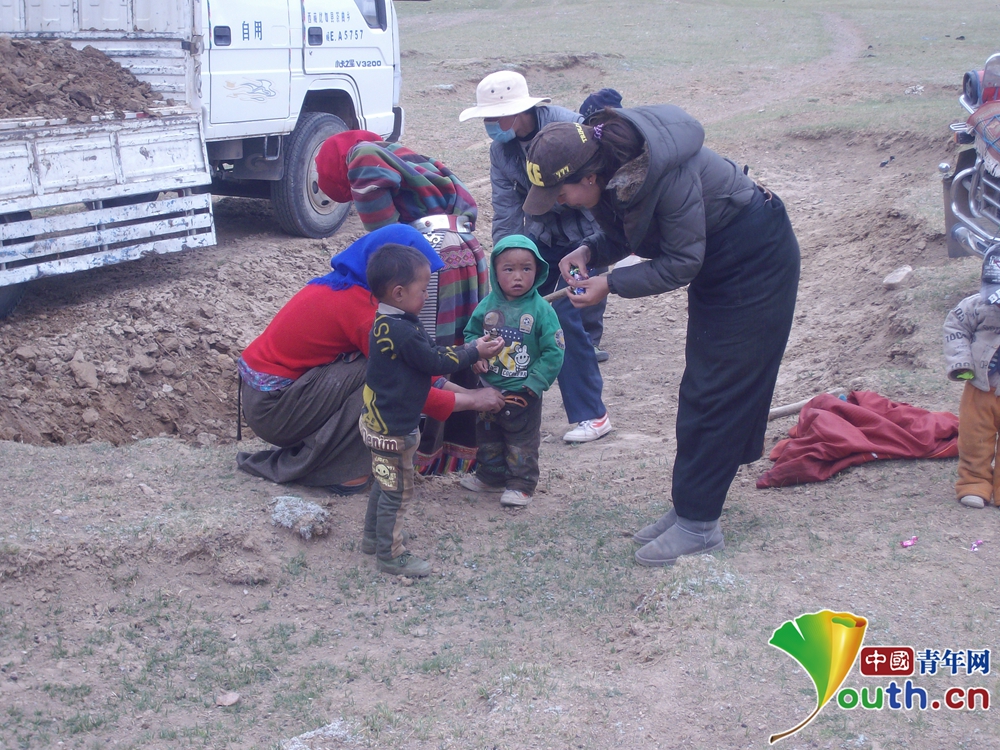 藏区干部次旺卓玛：驻村四年修六条致富路　惠及数千牧民乡亲