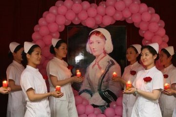 国际护士节来了！南丁格尔之灯如何照亮千家万户