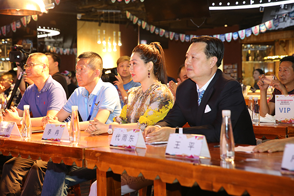 风靡全球  万众瞩目