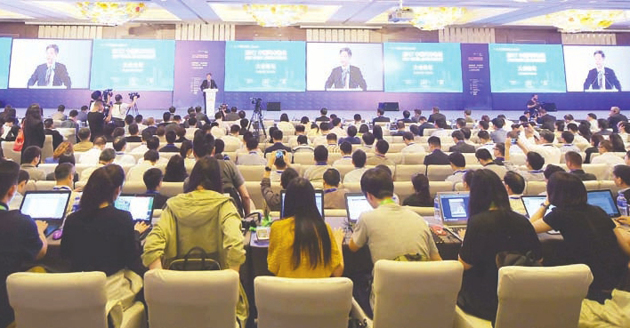 董明珠股东大会放言：格力空调未来10年老大地位不会被撼动