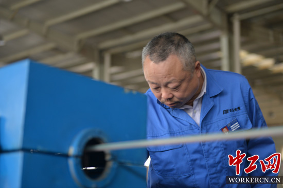 “吹毛求疵”的叶金龙