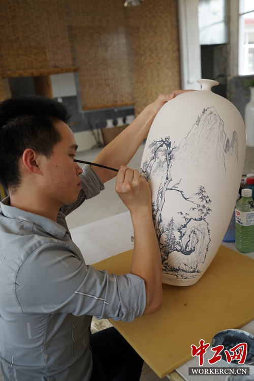童英杰：&ldquo;绘&rdquo;出追梦之路