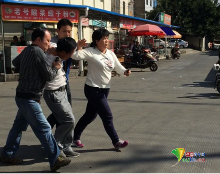 警察英雄刘成晓：神勇女警为国为民　十六年初心不改