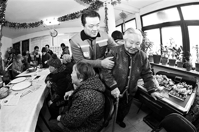 的士英雄于志泉：爱心战胜癌症 奉献铸就生命