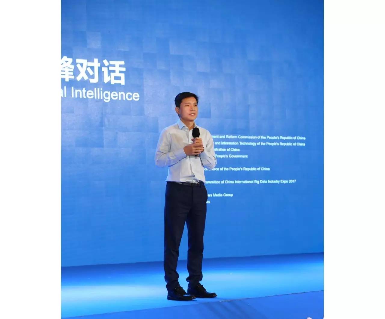 李彦宏：在这个时代，当我们不被理解时，大家要坚持