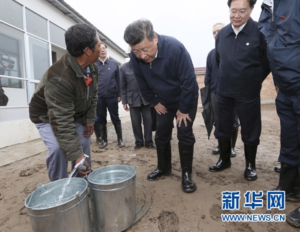 十八大以来,习近平反复强调“绿水青山”