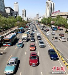 《人民日报》：滴滴智慧信号灯帮助城市治堵