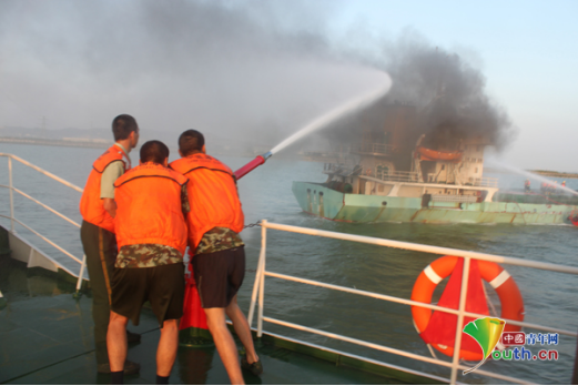 海警44044艇：这片“蔚蓝”是我们永远的守候