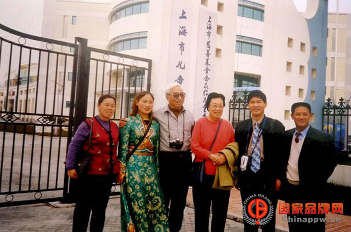 查干朝鲁，白云拂荡的牧歌