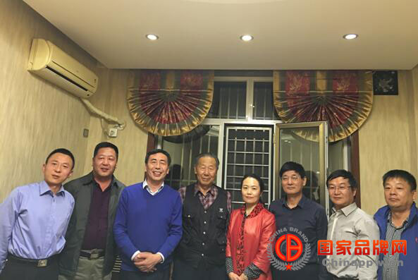 查干朝鲁，白云拂荡的牧歌