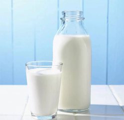 扎堆羊奶粉 奶企拼杀小众市场