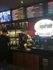 投眼镜公司又&ldquo;开&rdquo;咖啡店 