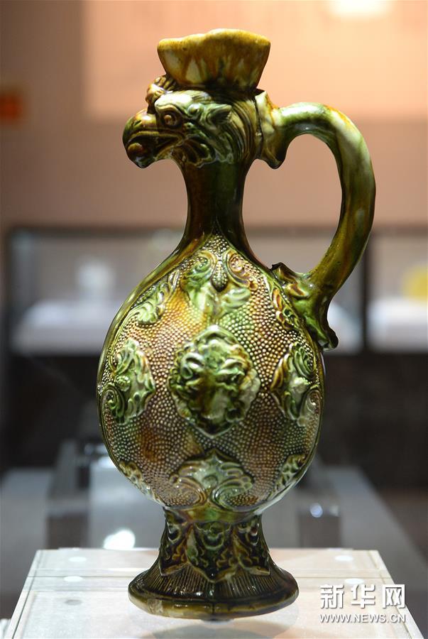 “瞻礼大唐 ——‘—带一路’背后的器用”文物展西安展出