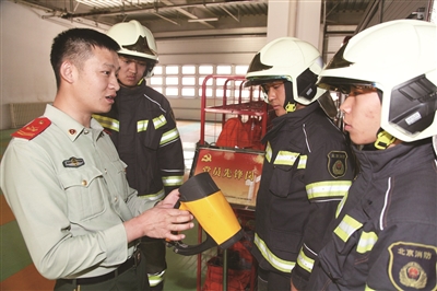 消防支队装备技师李光武：对2万件套消防器材烂熟于心