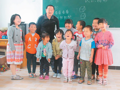 乡村教师赵立国：这个小山村，他教了祖孙三代