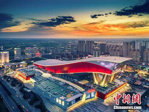 哈尔滨万达城开业 打造全天候冰雪娱乐娱乐中心