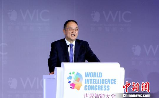 柳传志：中国已站在世界移动互联网前列