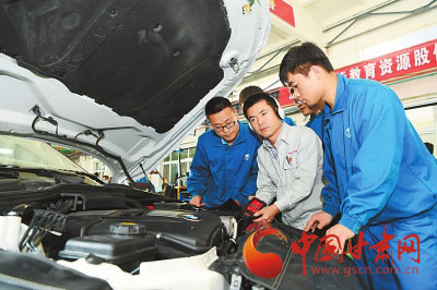 【中国梦&middot;大国工匠篇】&ldquo;汽车医生&rdquo;孙怀君的坚守与执着