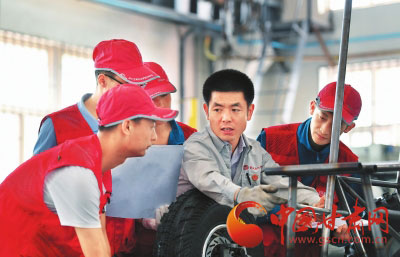 【中国梦·大国工匠篇】“汽车医生”孙怀君的坚守与执着