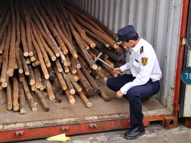 进口染料紫檀频繁被"偷梁换柱" 江苏检验检疫发警示防风险