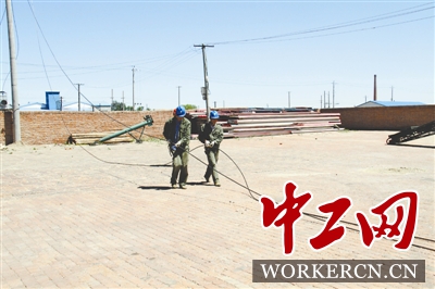 曹成彪：勤勉求奋进 当好排头兵