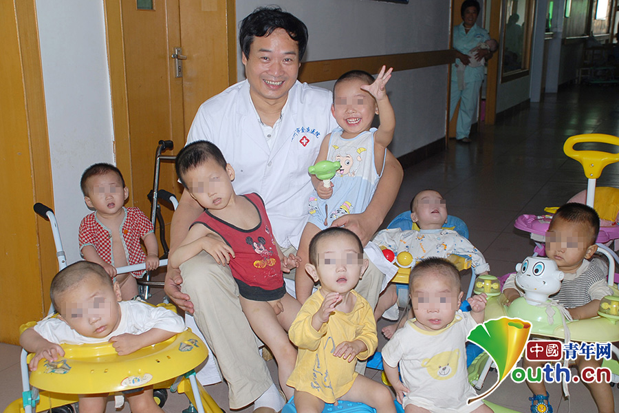 &ldquo;脑瘫儿爸爸&rdquo;宋兆普：给孩子七彩童年