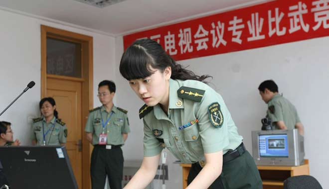 通信比武、电子对抗：女兵张燕兵的&ldquo;三块金牌&rdquo;