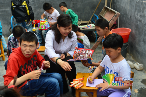 宋丽萍：把志愿服务好好干下去