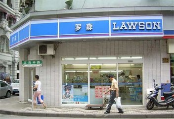 一月下两城 罗森便利店在华扩张翻身