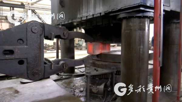 【中国梦·大国工匠篇】用“热爱”坚守一线 李志瑶创造航天工业奇迹