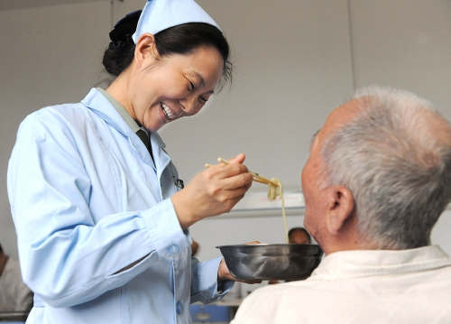 蔡红霞：军中的&ldquo;南丁格尔&rdquo;