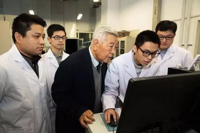 赵忠贤：板凳坐得十年冷