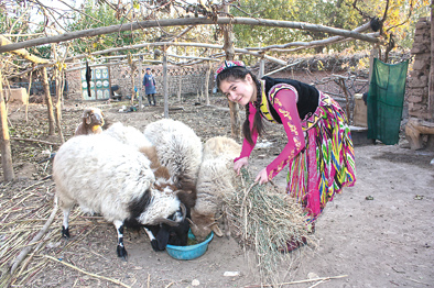 为上万贫困女孩点燃亮光的“造梦工厂”
