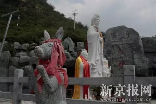 河北奶奶庙的“生意经”:每年收入千万 孔子耶稣都供