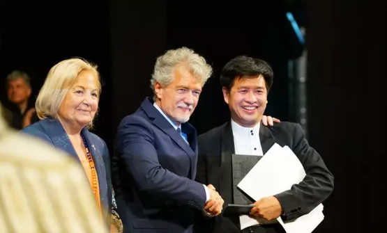 北京爱乐合唱团荣获第65届圭多·达莱佐国际合唱比赛大奖赛冠军