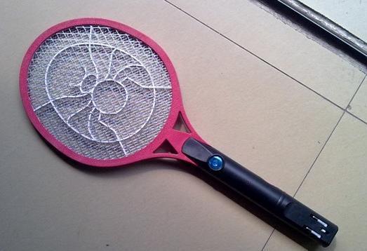 合格率不到八成 当心不合格电蚊拍成&ldquo;电人拍&rdquo;